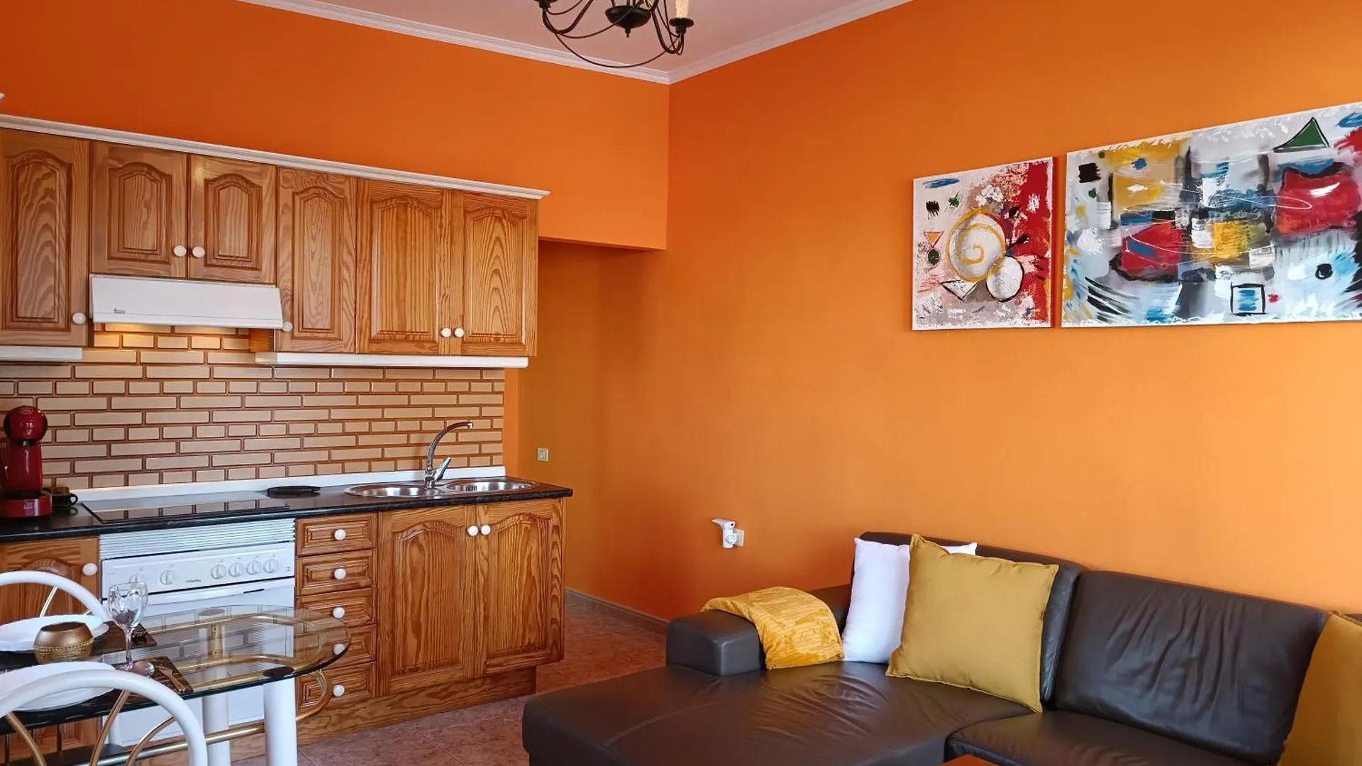 Semesterbostad Casa Las Tinajas 1 Triquivijate